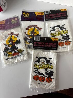 Vintage Halloween Trick Or Treat Candy Bags. Lot of 4